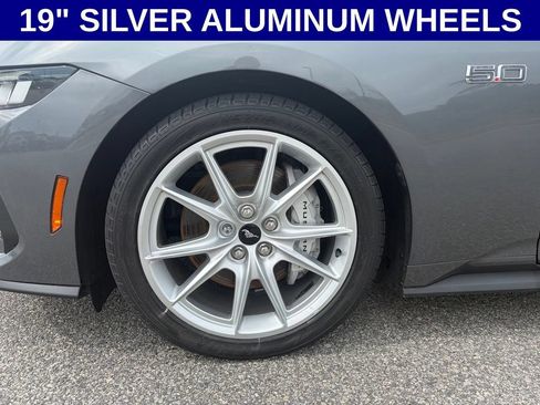 Used 2024 Ford Mustang GT Premium RWD image 3
