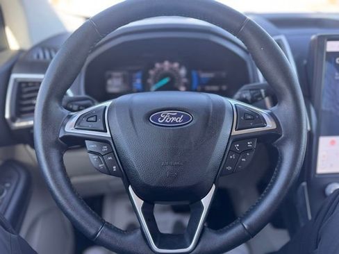 Used 2024 Ford Edge Titanium AWD/4WD image 12
