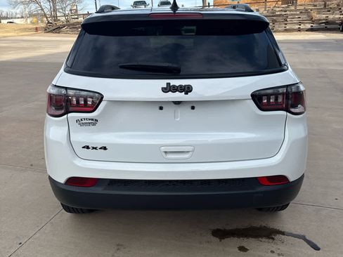 Used 2023 Jeep Compass Altitude image 8