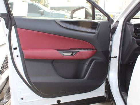 Certified 2024 Lexus NX 250 FWD image 11