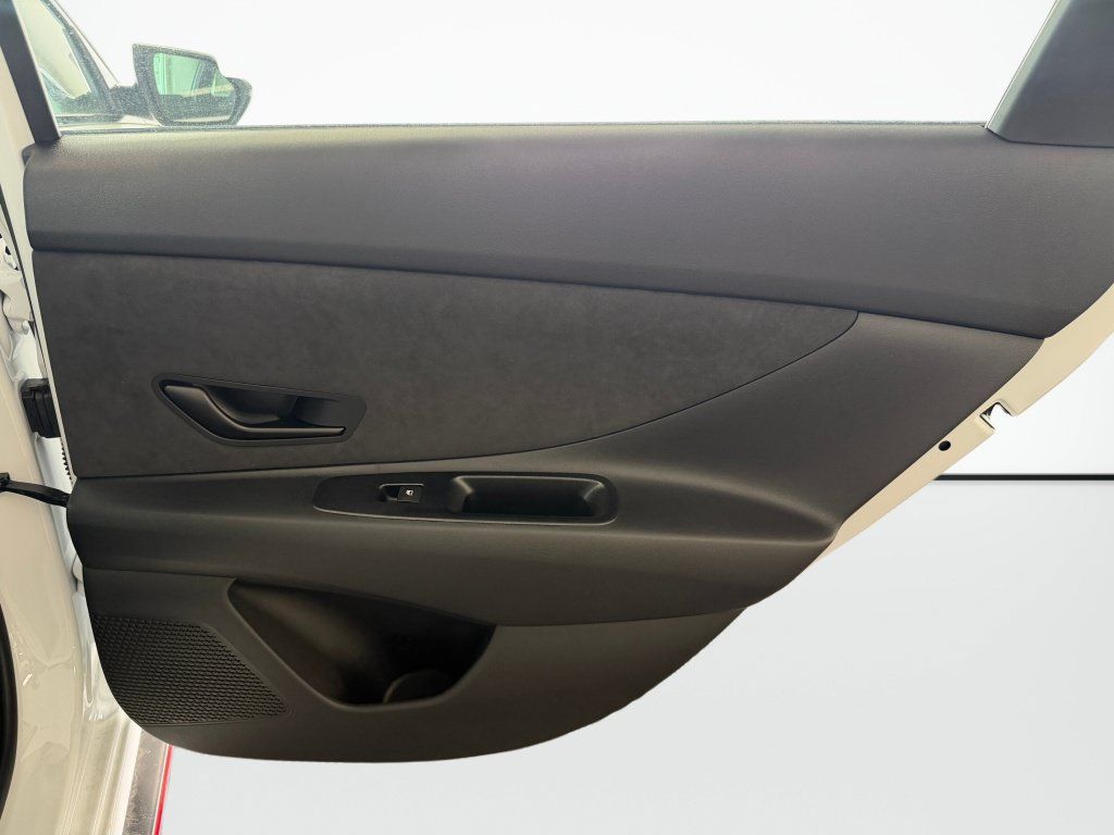 New 2026 Hyundai Elantra N FWD image 35