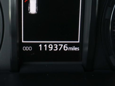 Used 2021 Toyota 4Runner SR5 AWD/4WD image 23