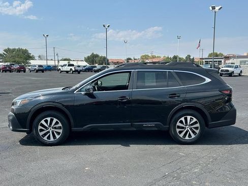 Used 2022 Subaru Outback Premium AWD/4WD image 6