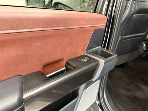 Used 2021 Ford F150 Lariat w/ Equipment Group 502A High image 19