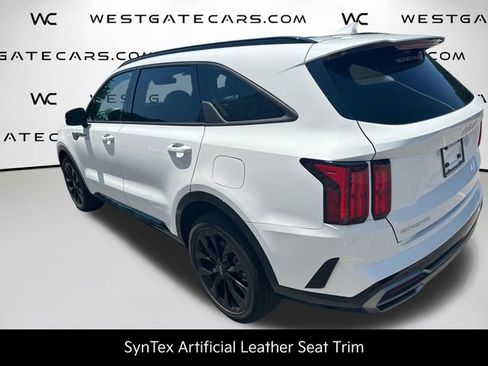Certified 2023 Kia Sorento SX FWD image 22
