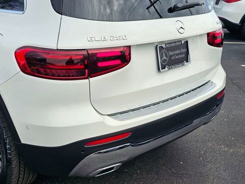 New 2026 Mercedes-Benz GLB 250 4MATIC image 13
