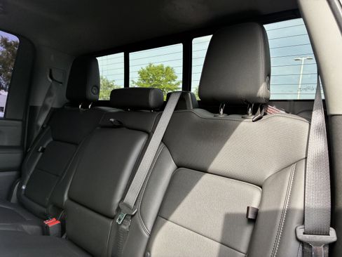 Used 2020 Chevrolet Silverado 2500 LTZ w/ LTZ Premium Package AWD/4WD image 15