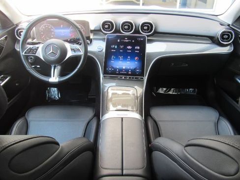 Used 2022 Mercedes-Benz C 300 Sedan image 3
