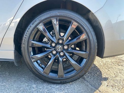 Used 2024 MAZDA MAZDA3 s FWD image 14