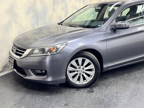 Used 2014 Honda Accord EX image 2