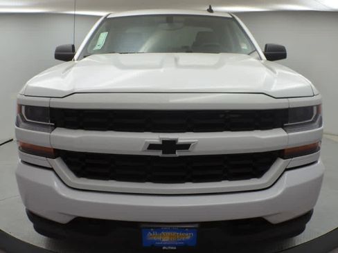 Used 2019 Chevrolet Silverado 1500 Custom w/ Texas Edition AWD/4WD image 3