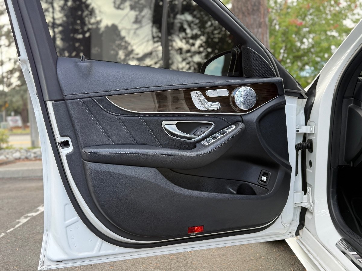 Used 2020 Mercedes-Benz C 63 AMG Sedan w/ Multimedia Package image 11