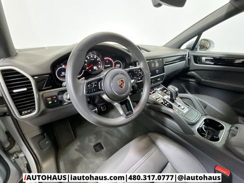 Used 2019 Porsche Cayenne S image 14