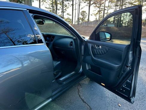 Used 2016 INFINITI QX70 RWD 4dr image 21