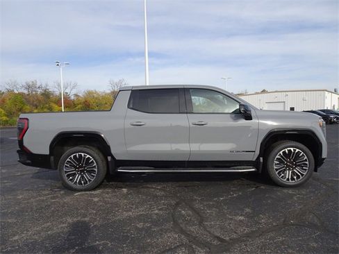 New 2026 GMC Sierra EV Denali image 7