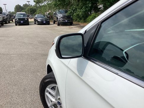 Used 2021 Ford Edge SEL FWD image 24