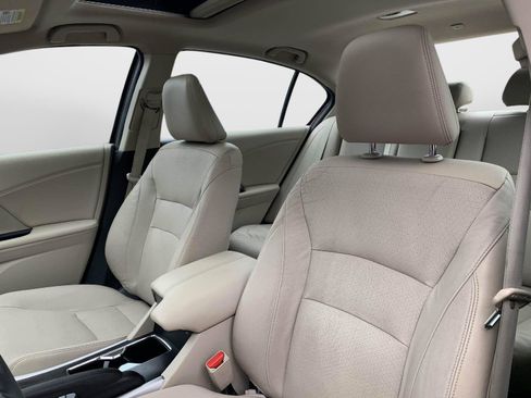 Used 2015 Honda Accord EX-L image 33