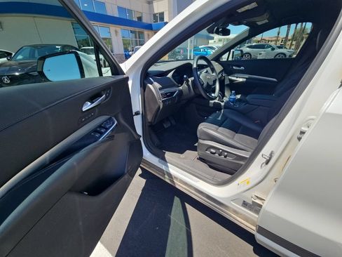Used 2023 Cadillac XT4 Premium Luxury FWD image 7
