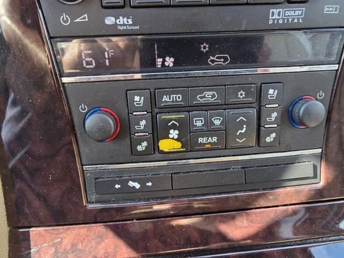 Used 2009 Cadillac Escalade ESV AWD image 56