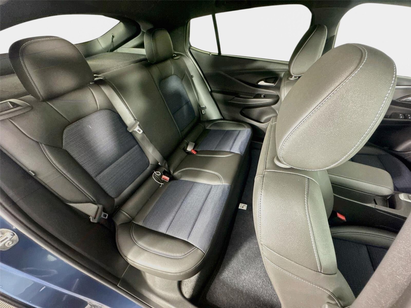 New 2026 Buick Envista Sport Touring w/ Convenience I Package FWD image 25