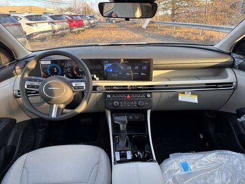 New 2026 Hyundai Tucson SE image 10