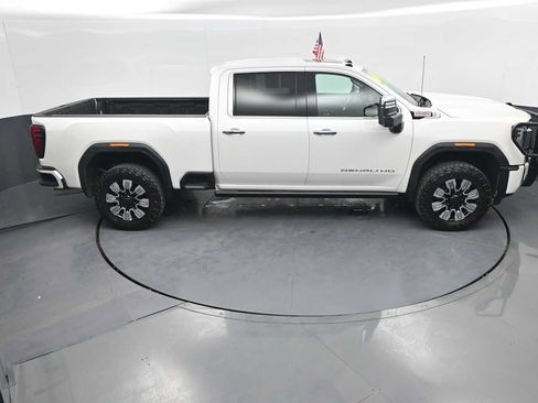 Used 2024 GMC Sierra 3500 Denali w/ Denali Reserve Package AWD/4WD image 36