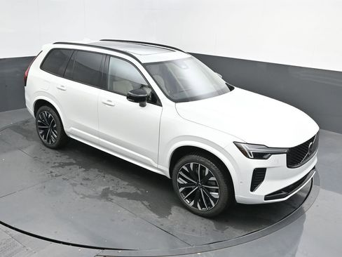 New 2026 Volvo XC90 B6 Ultra w/ Lounge Package AWD/4WD image 28