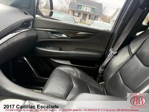 Used 2017 Cadillac Escalade Platinum AWD/4WD image 23
