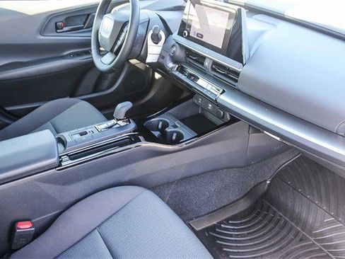 Certified 2024 Toyota Prius LE image 17