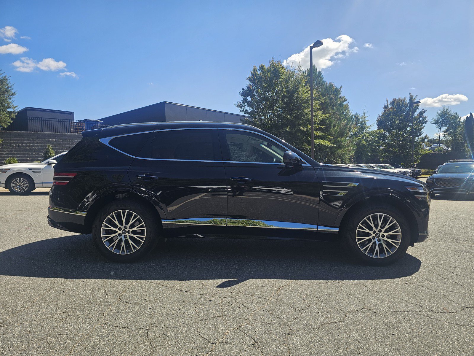 Used 2024 Genesis GV80 2.5T AWD/4WD image 4