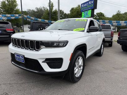 Used 2023 Jeep Grand Cherokee Laredo w/ Luxury Tech Group I