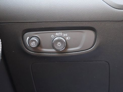 Used 2024 Buick Encore GX Sport Touring image 37