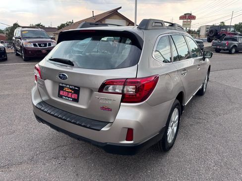 Used 2017 Subaru Outback 2.5i image 8