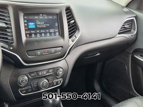 Used 2021 Jeep Cherokee Latitude Lux FWD image 25