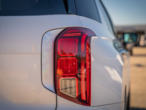 Used 2025 Hyundai Palisade Calligraphy image 19