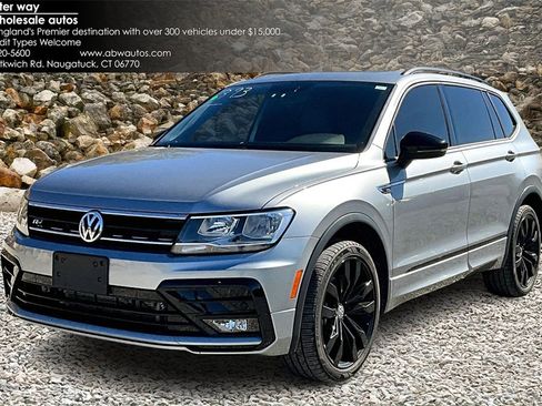 Used 2021 Volkswagen Tiguan SE R-Line image 1