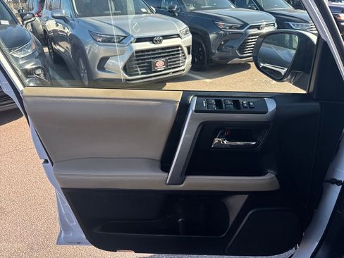 Used 2024 Toyota 4Runner SR5 image 31