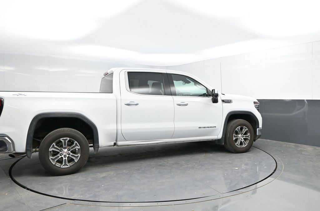 Used 2025 GMC Sierra 1500 SLT AWD/4WD image 10