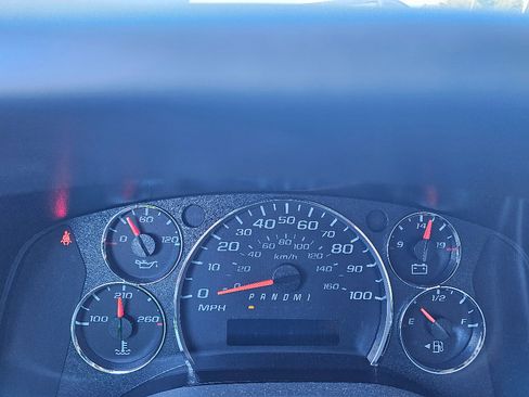 New 2025 GMC Savana 3500 Work Van w/ Power Convenience Package image 33