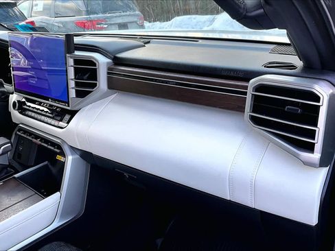 Used 2024 Toyota Sequoia Capstone image 16