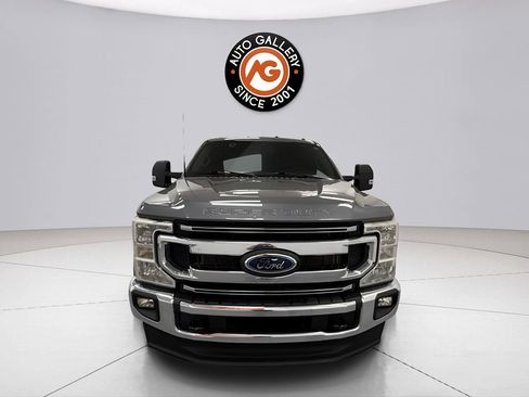 Used 2022 Ford F250 XLT w/ XLT Value Package AWD/4WD image 2