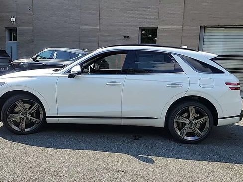 Used 2024 Genesis GV70 3.5T Sport w/ Sport Prestige Package AWD/4WD image 5