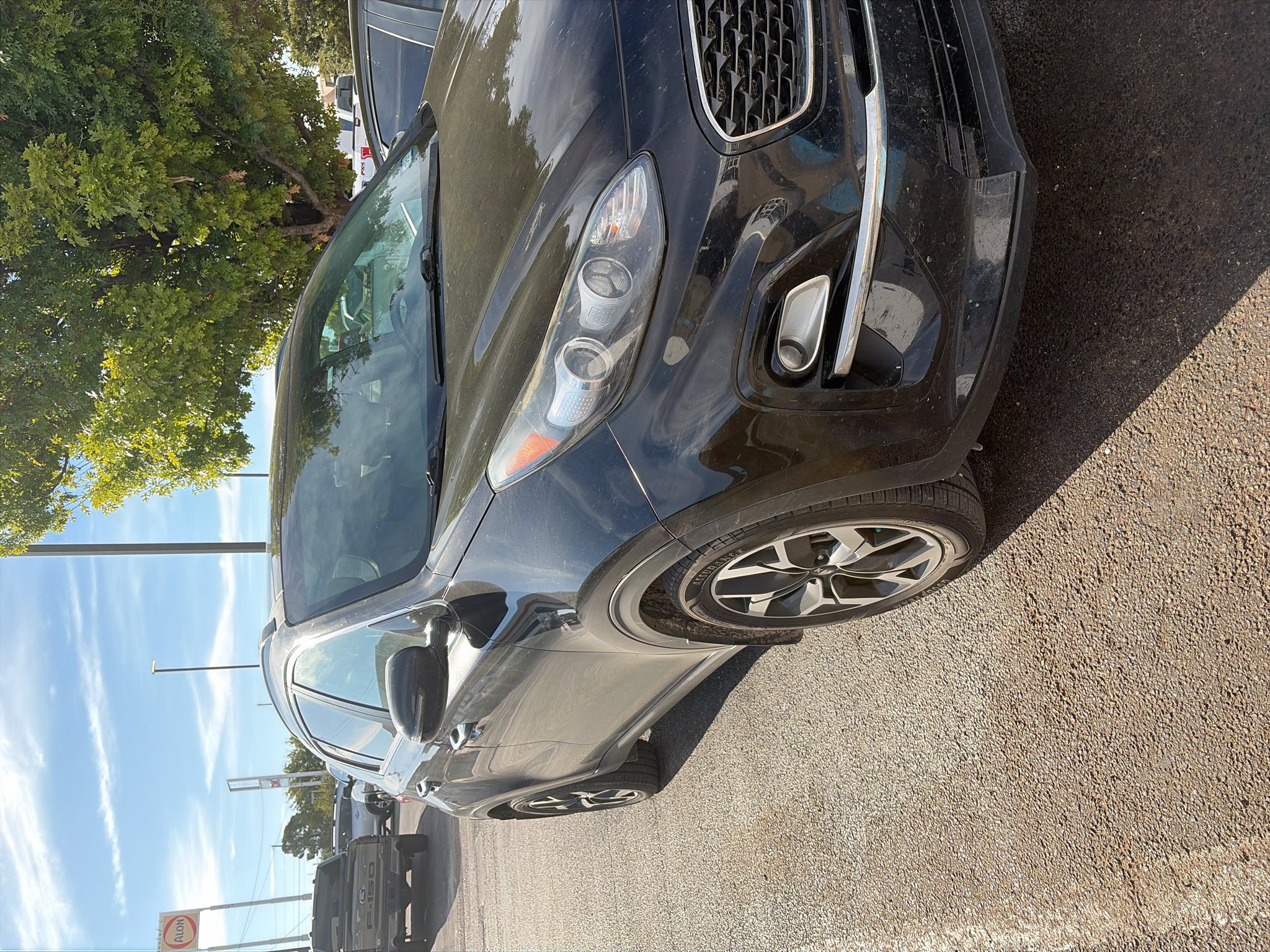 Used 2020 Kia Sportage EX w/ EX Technology Package FWD image 2
