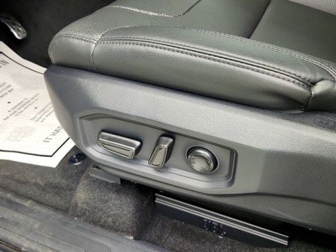 Used 2024 Toyota Tundra Limited w/ TRD Off-Road Package AWD/4WD image 11