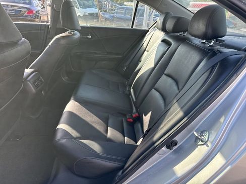 Used 2015 Honda Accord EX-L image 18