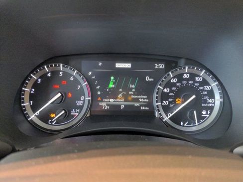 Used 2021 Toyota Highlander Limited FWD image 28