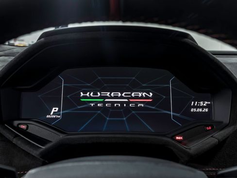 Used 2024 Lamborghini Huracan Tecnica RWD image 14