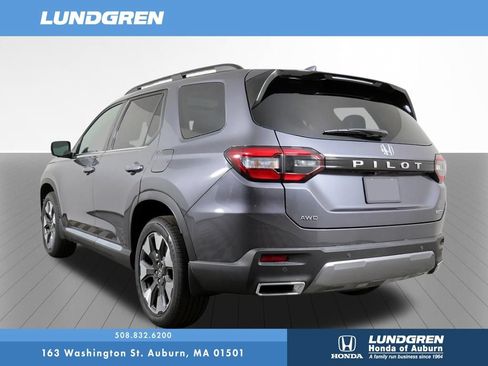 New 2026 Honda Pilot Touring image 23