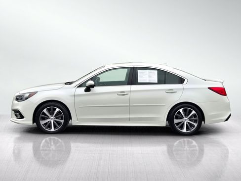 Used 2018 Subaru Legacy 3.6R Limited AWD/4WD image 7