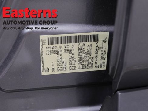 Used 2023 Nissan Rogue S AWD/4WD image 35